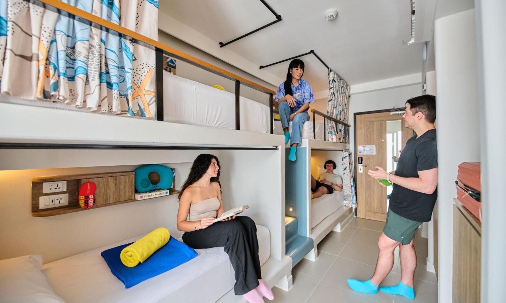 Bed 4-Bed Mixed Dormitory Room